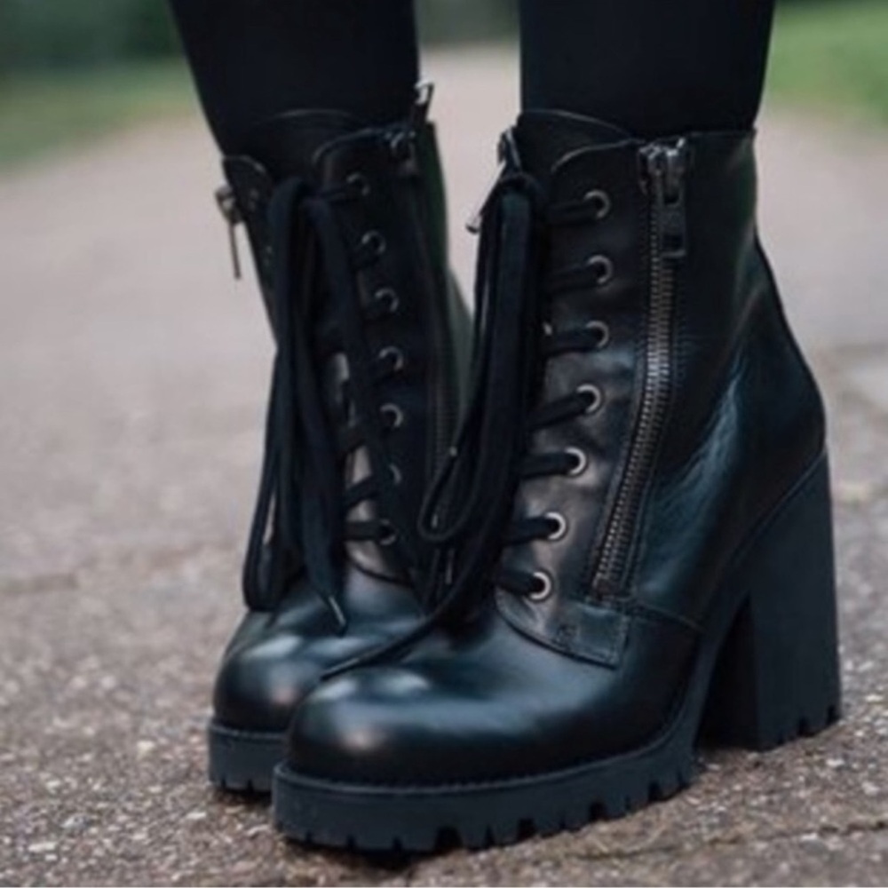 ASH Poker Leather Zip up Platform Moto Booties EUC